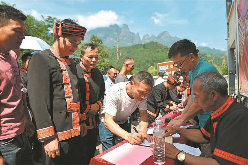 長垌鄉平孟村：多項產業結“碩果” 村民喜提“紅包雨”